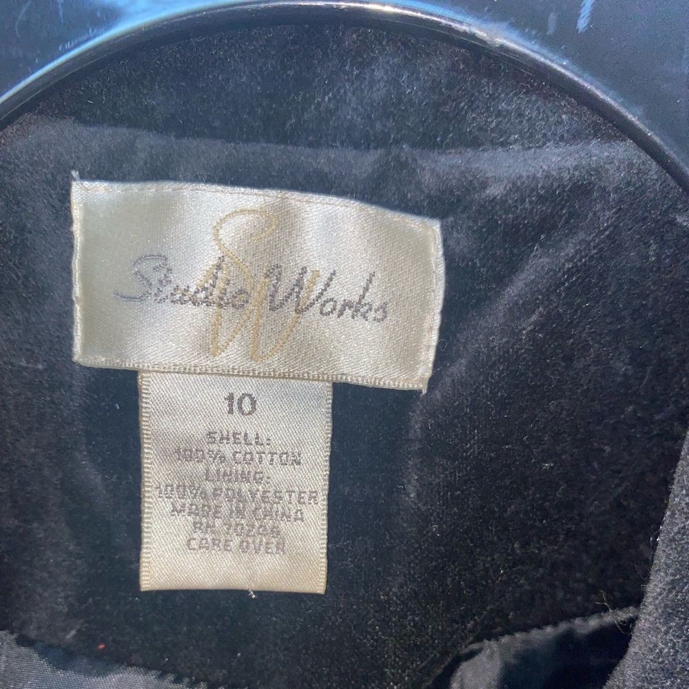Studio works women’s faux velvet women’s blazer - Picture 7 of 12